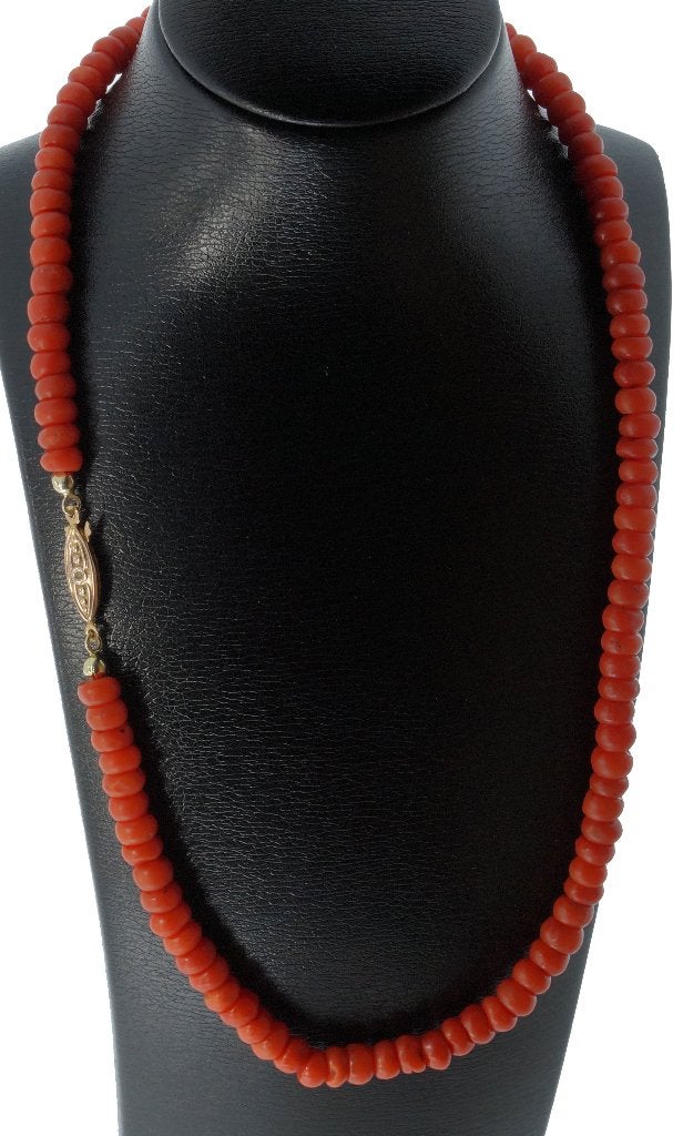 Bloedkoraal antieke kaasjes ketting 18k gouden fraai slot, Ophalen of Verzenden, Goud, Ketting, Met edelsteen