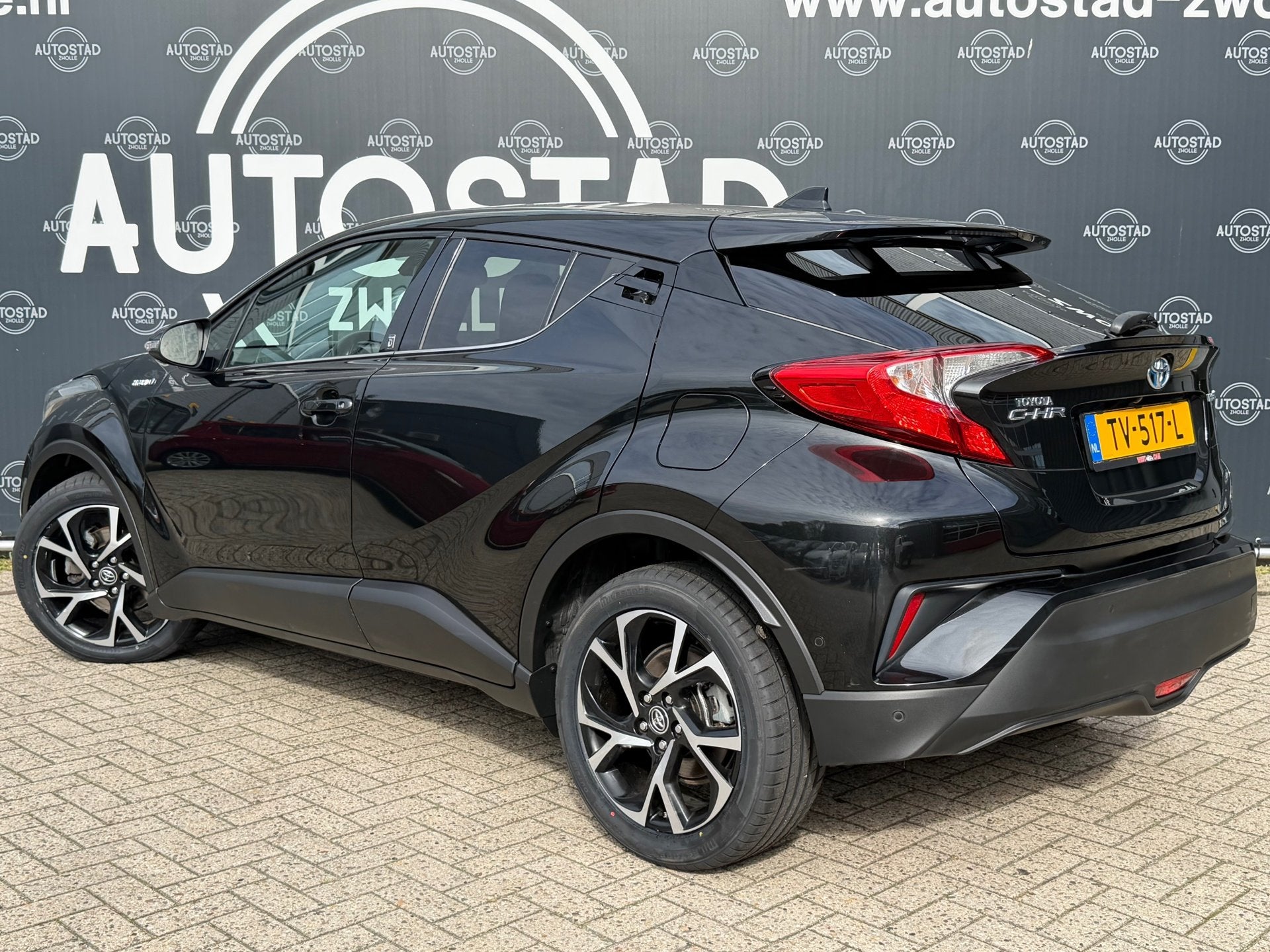 Toyota C-HR 1.8 Hybrid Active Automaat / NL-Auto / 2e Eigena, Auto's, Dealer onderhouden, Stof, 725 kg, 4 cilinders