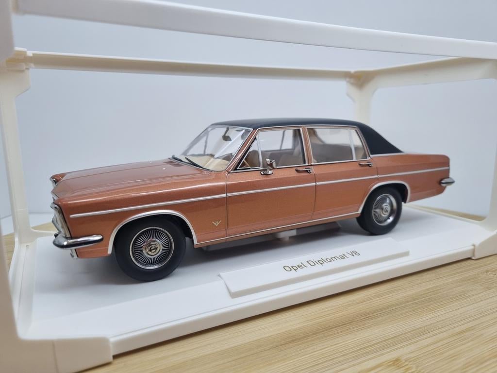 Norev Opel Diplomat V8 Copper Red Metallic 1:18, Auto, Nieuw, Norev, Ophalen of Verzenden