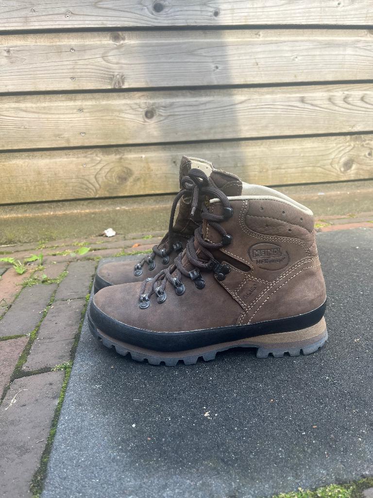 Meindl Wandelschoenen Maat 39,5, Sport en Fitness, Bergsport en Wandelen, Ophalen of Verzenden, Zo goed als nieuw, Schoenen