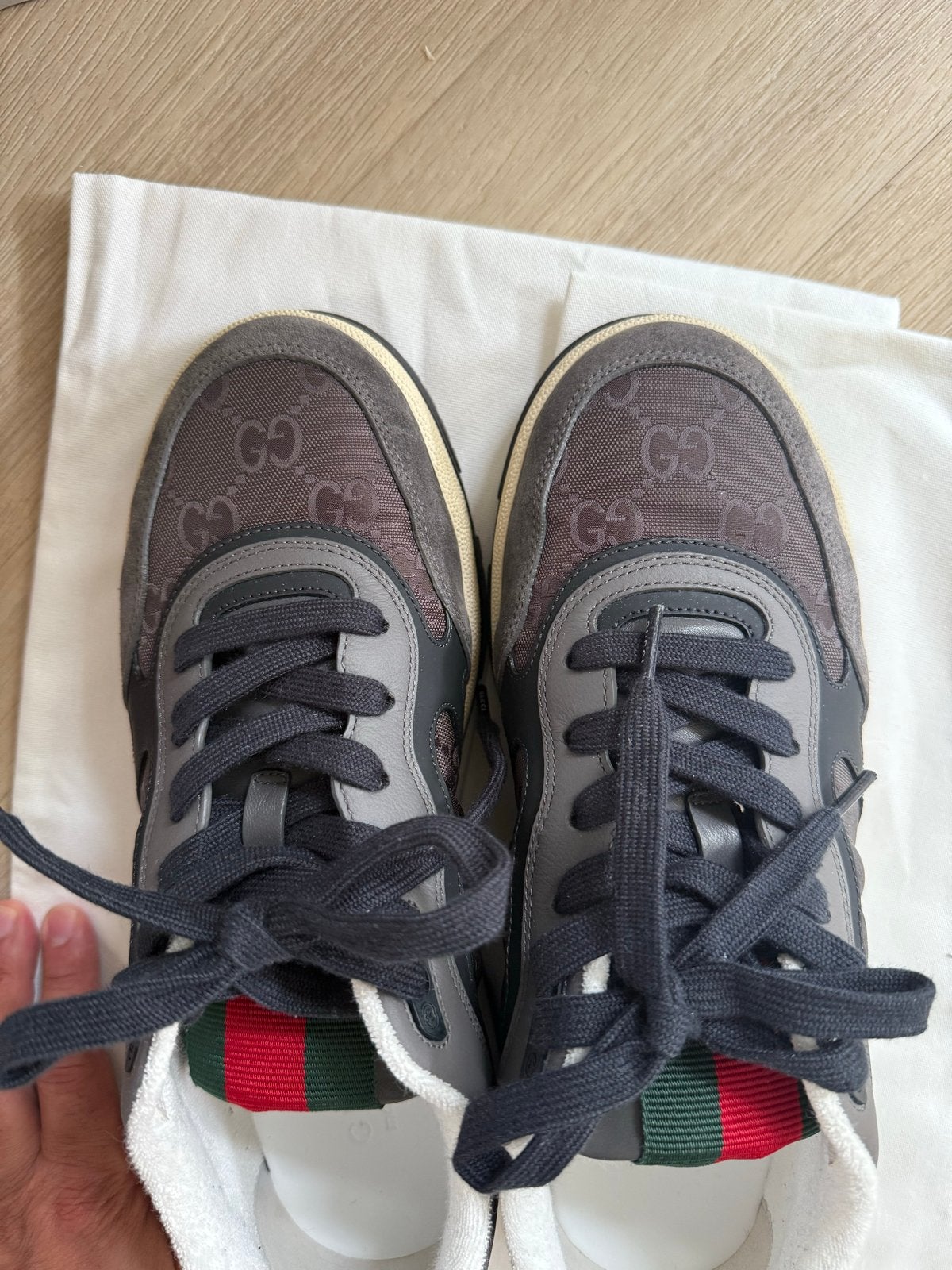 Gucci Heren Sneakers - Zo goed als nieuw, Kleding | Heren, Ophalen of Verzenden, Nieuw, Bruin, Sneakers of Gympen