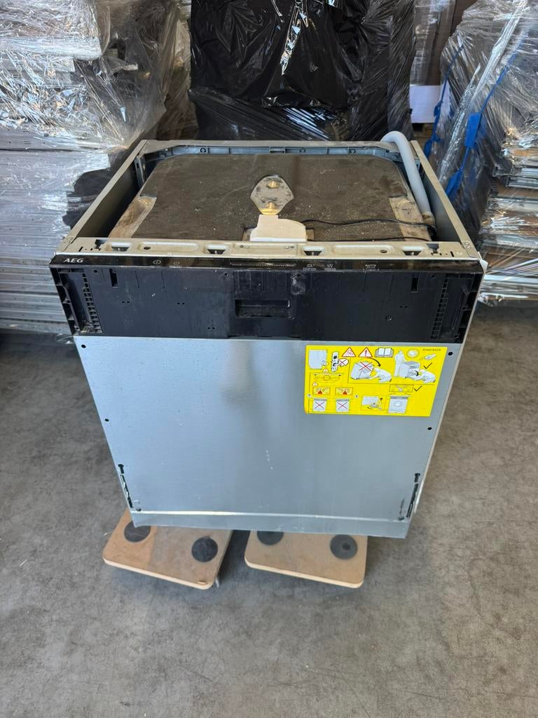 AEG inbouw vaatwasser - afmetingen in beschrijving, Witgoed en Apparatuur, Vaatwasmachines, Ophalen, Minder dan 85 cm, Minder dan 10 liter