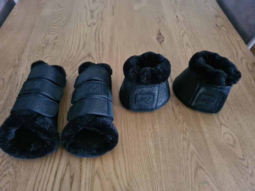 Kingsland beenbeschermers (Full)+ springschoenen (L), Ophalen of Verzenden, Zo goed als nieuw