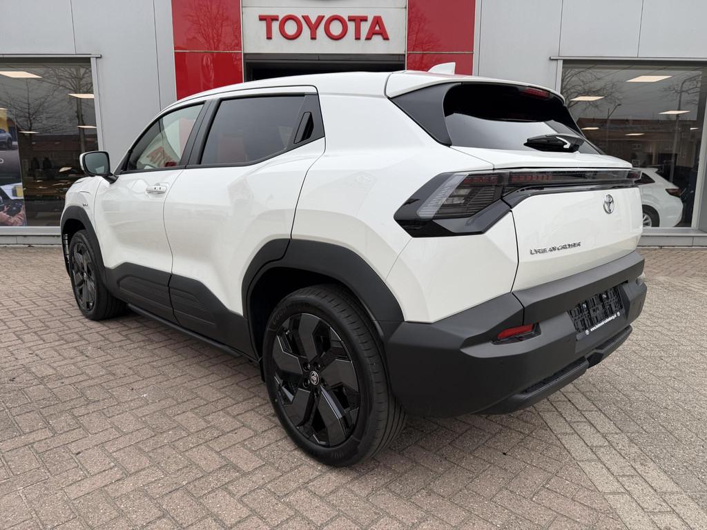 Toyota Urban Cruiser Executive 61 kWh, Gebruikt, Leder en Stof, Wit, 360 min