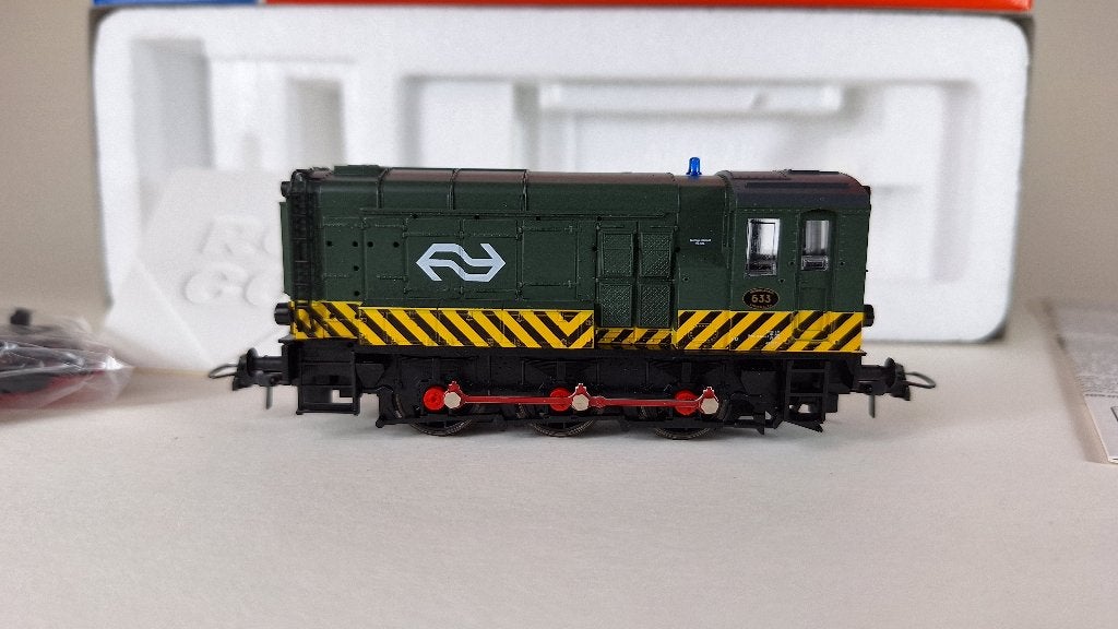 ROCO NS diesellocomotief 633, Analoog, Ophalen of Verzenden, Zo goed als nieuw, Roco