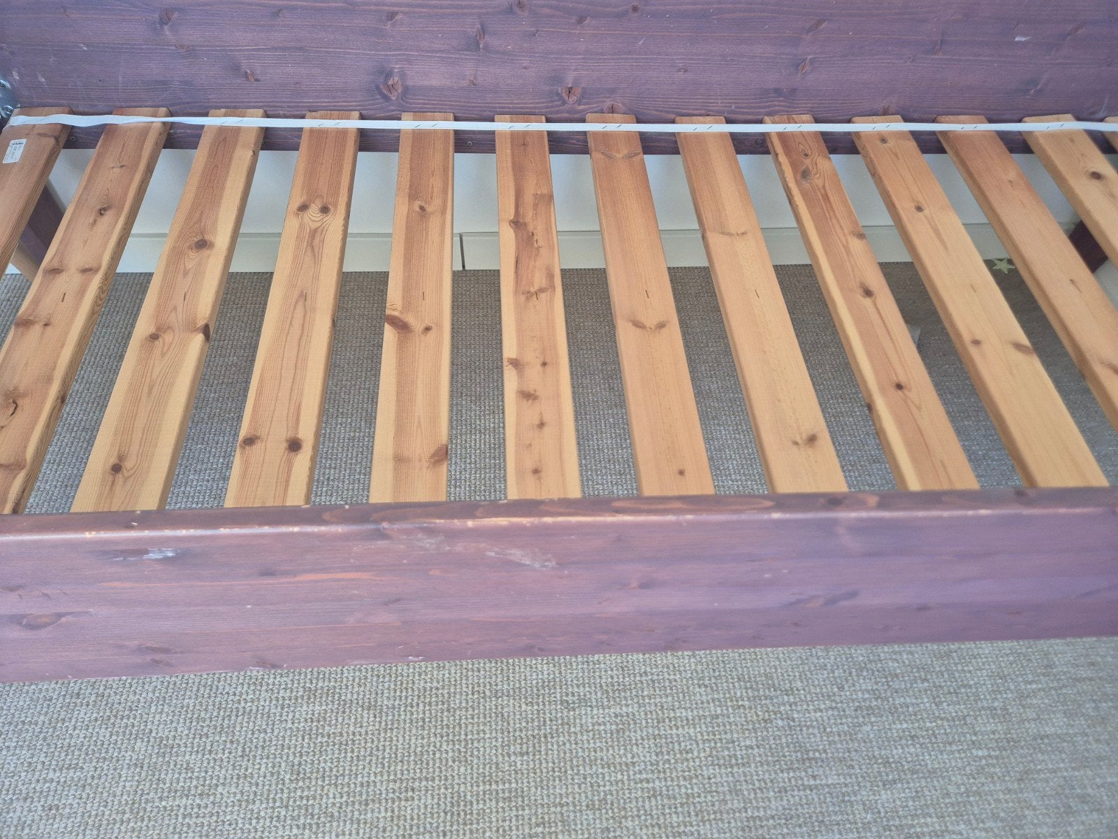Massief houten bed 80x160 met simpele klikbevestiging en mat, Huis en Inrichting, Ophalen, Gebruikt, Eenpersoons, 190 cm of minder