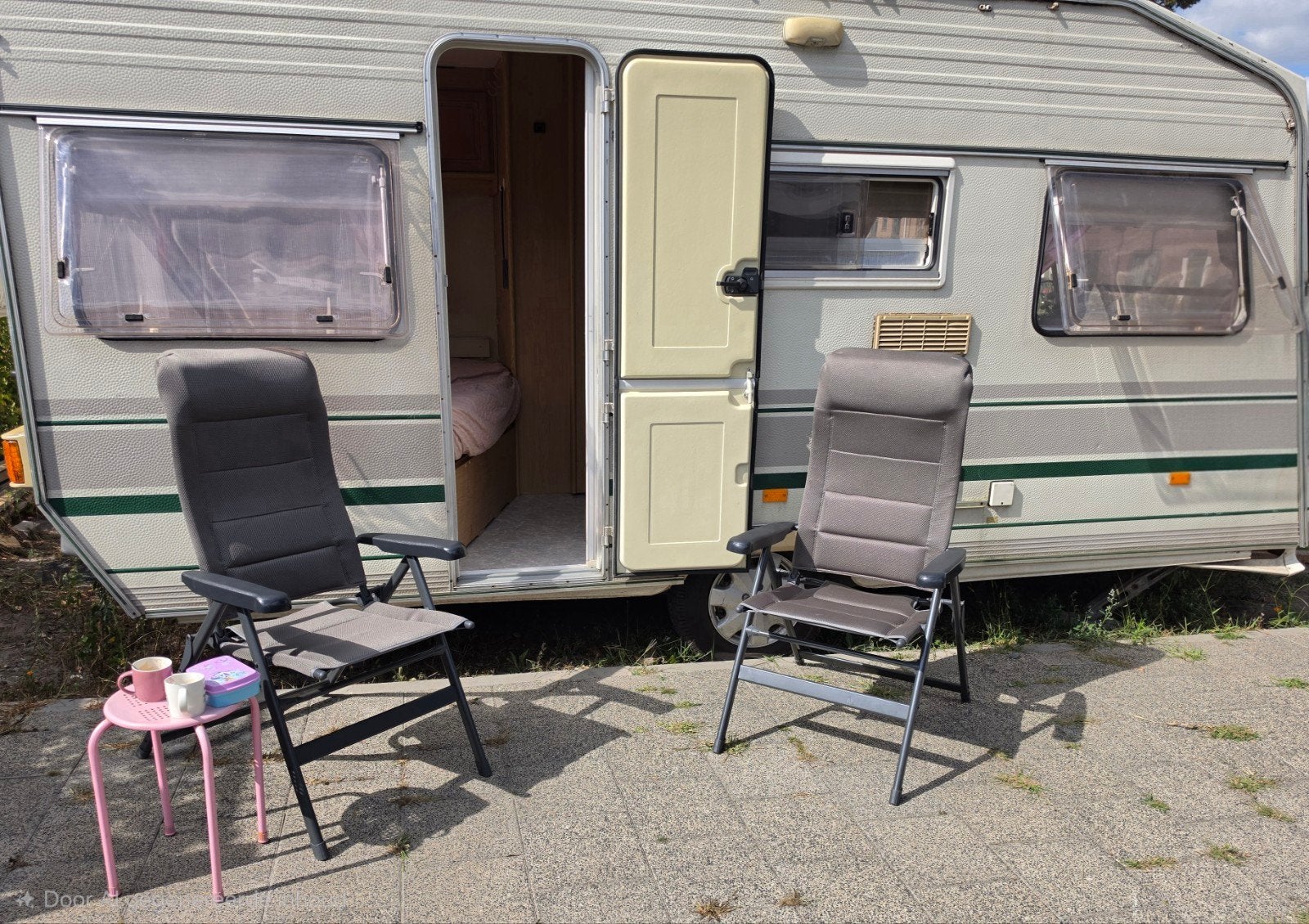 Chateau Cantra 460 bj1995 met Frans bed en treinzit, Caravans en Kamperen, Caravans, Chateau, Frans bed, Treinzit, 750 - 1000 kg