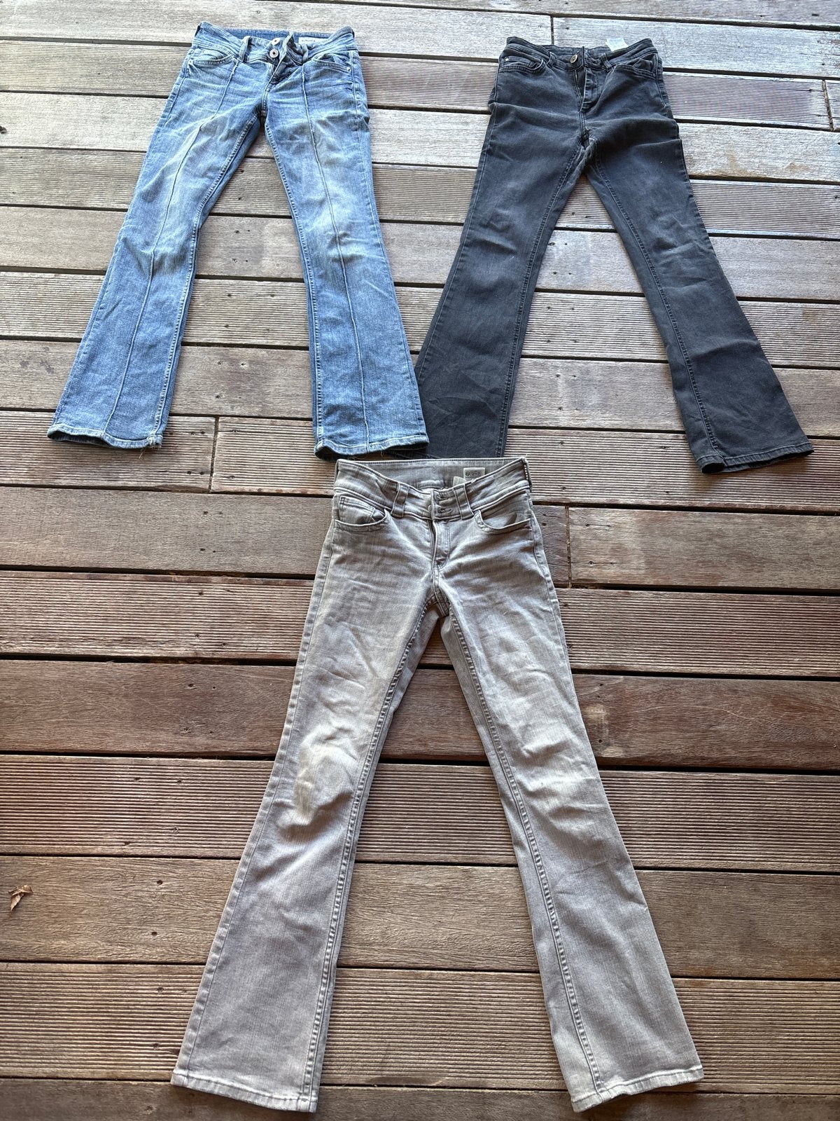 Zo goed als nieuwe flared spijkerbroeken Only, H&M, Bershka, Ophalen of Verzenden, Zo goed als nieuw, Blauw, W27 (confectie 34) of kleiner