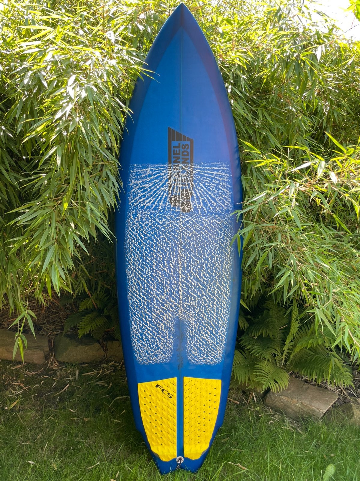 Channel island twin fin 5’11 met 32,8L, Ophalen, Zo goed als nieuw, Shortboard