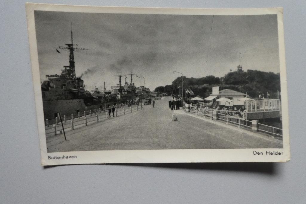 Den Helder Buitenhaven met Boten en Terras, Verzenden, Noord-Holland