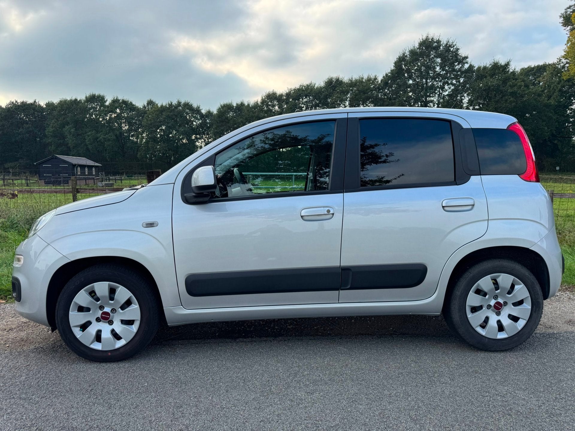 Fiat Panda 1.2 Lounge DEALER onderhouden|clima|parkeersensor, Auto's, Dealer onderhouden, Stof, Gebruikt, Origineel Nederlands