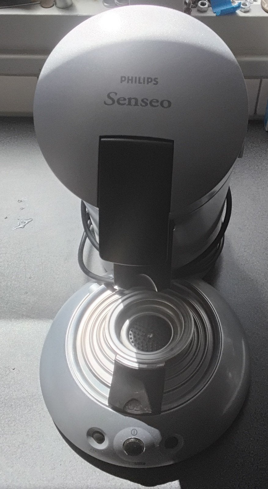 metallic grijze + zwartePhilips senseo twee padhouders, Ophalen, Zo goed als nieuw, Koffiemachine
