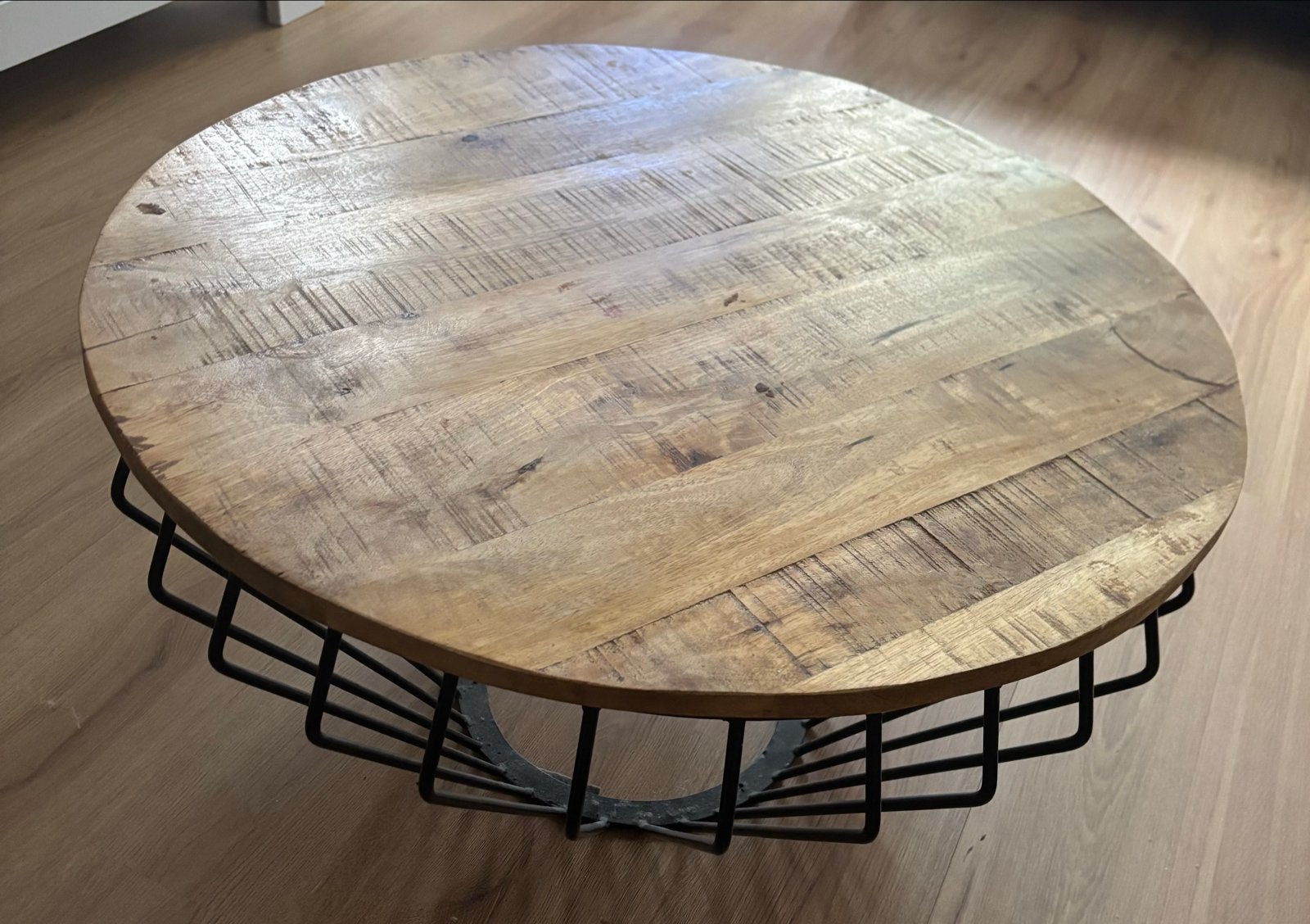 Mooie houten salontafel in goede staat, Ophalen, Rond, 50 tot 100 cm, Zo goed als nieuw
