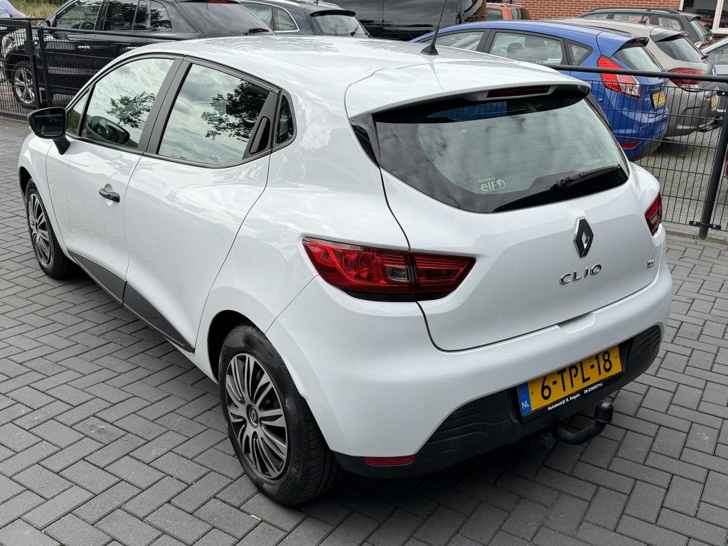 Renault Clio 0.9 TCe Authentique| AIRCO| CRUISE| TREKHAAK| N, Auto's, Voorwielaandrijving, Stof, 540 kg, Origineel Nederlands
