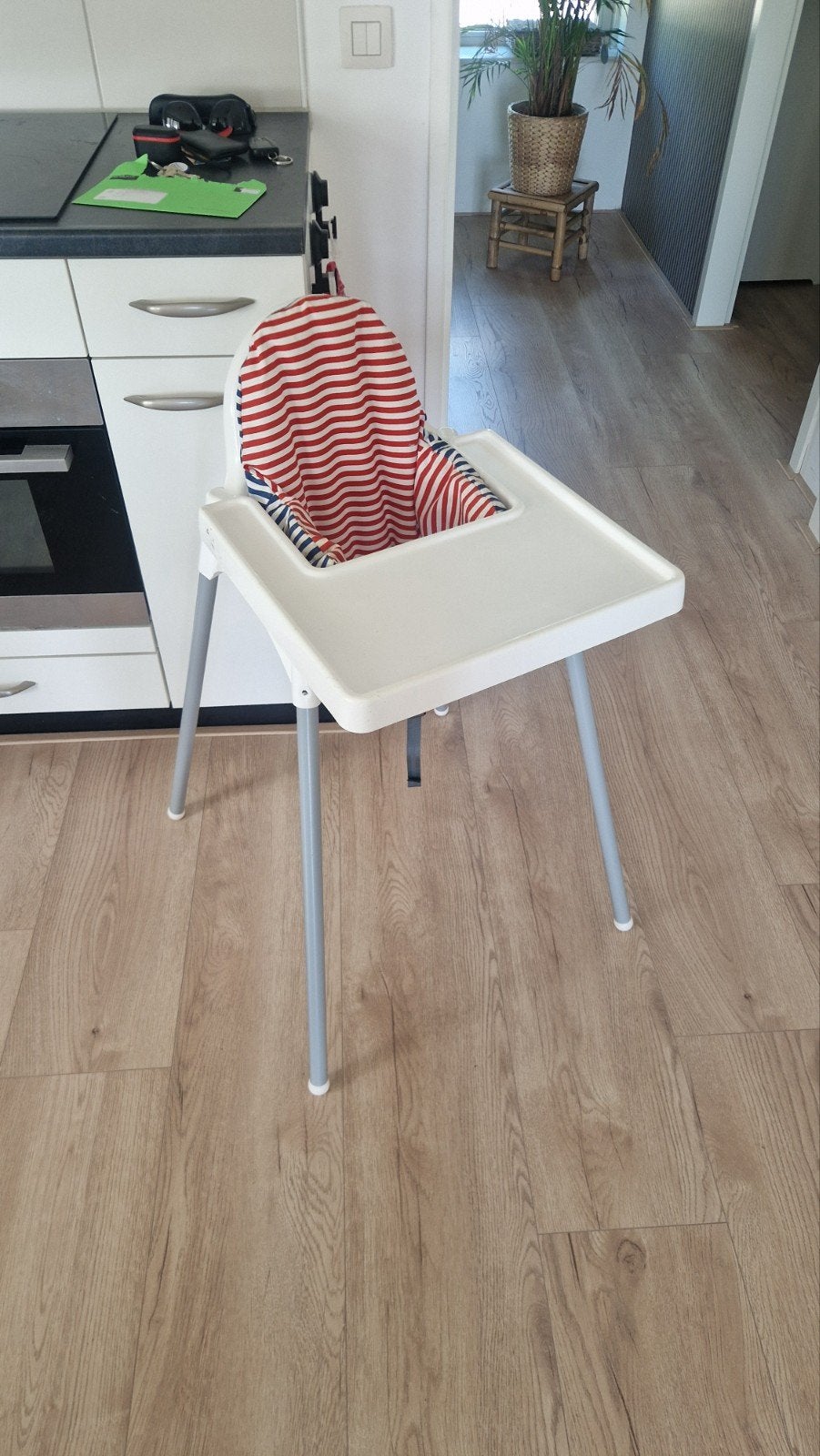complete kinderstoel ikea (antilop), Kinderen en Baby's, Kinderstoelen, Ophalen, Zo goed als nieuw, Overige typen