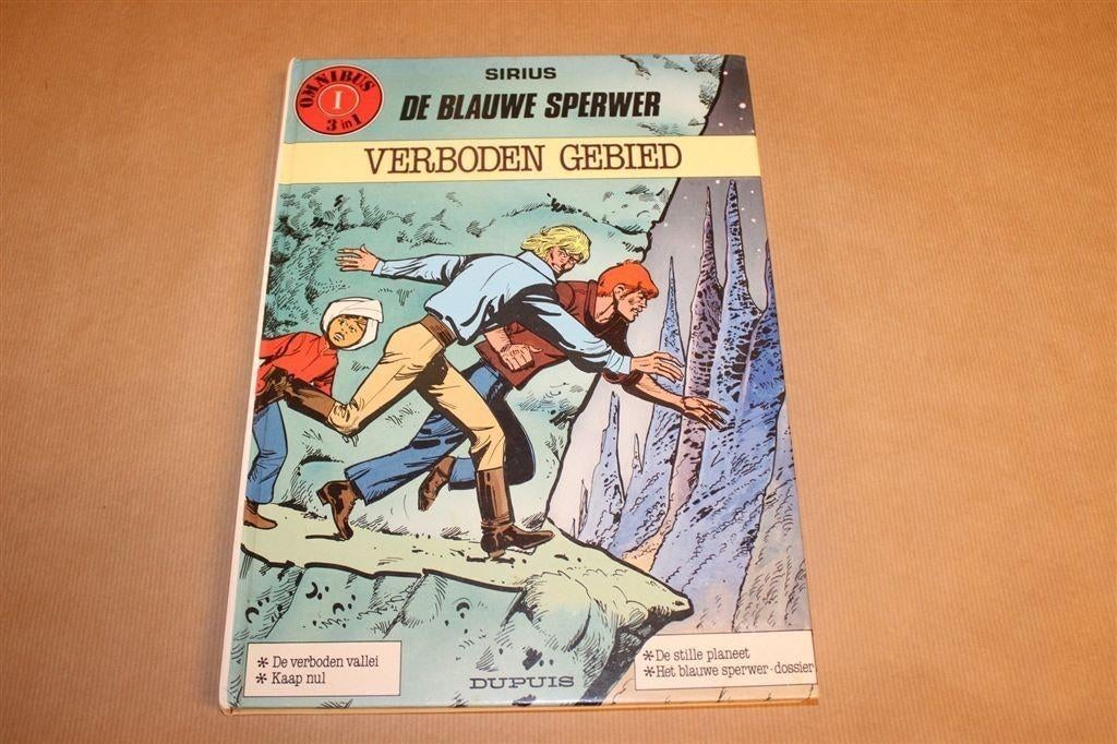 Blauwe Sperwer Omnibus HC Verboden Gebied 1e dr 1986, Boeken, Stripboeken, Gelezen, Eén stripboek, Ophalen of Verzenden