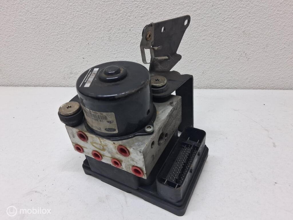 ABS pomp Ford Focus I ('98-'05) 2M512M110EE, Auto-onderdelen, Gebruikt, Ford, Ophalen of Verzenden, Ford