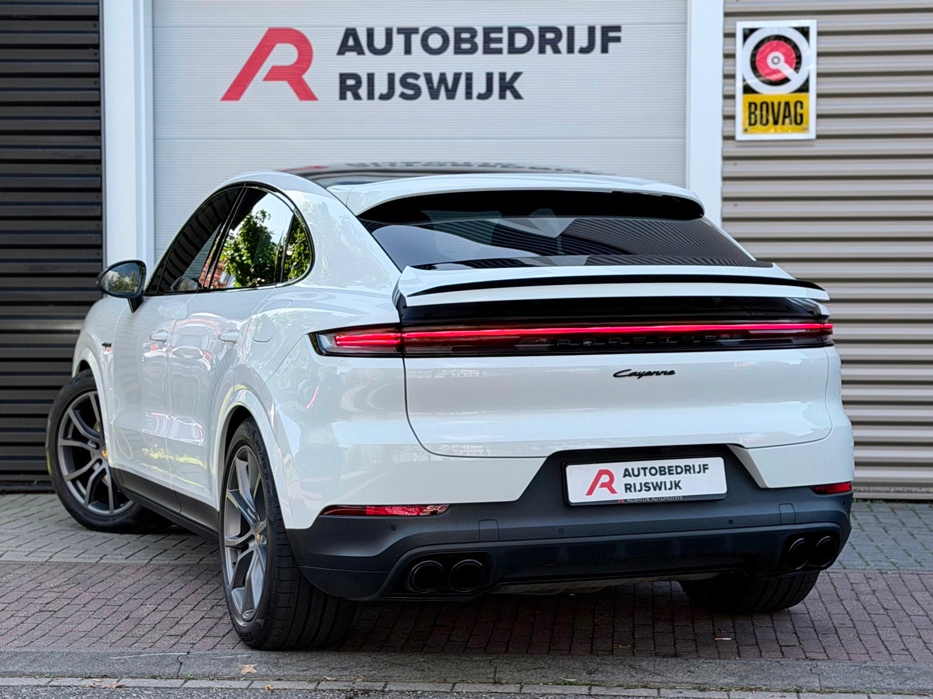 Porsche Cayenne Coupé 3.0 E-Hybrid Pano/360/Bose/Memory, Auto's, Gebruikt, Euro 6, 2995 cc, 4 stoelen