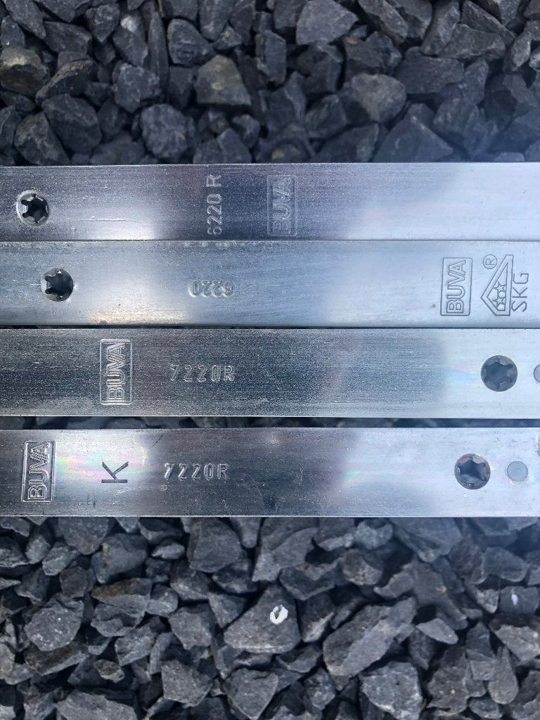 Buva 6220 driepuntssluiting, Ophalen, Zo goed als nieuw, Slot