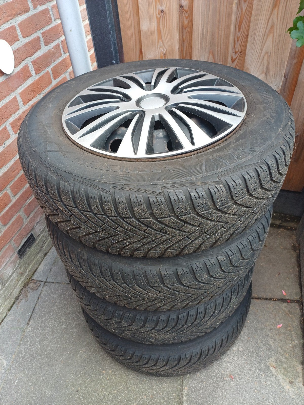 Winterbanden 195/65 R15 voor Hyundai i30cw, Ophalen