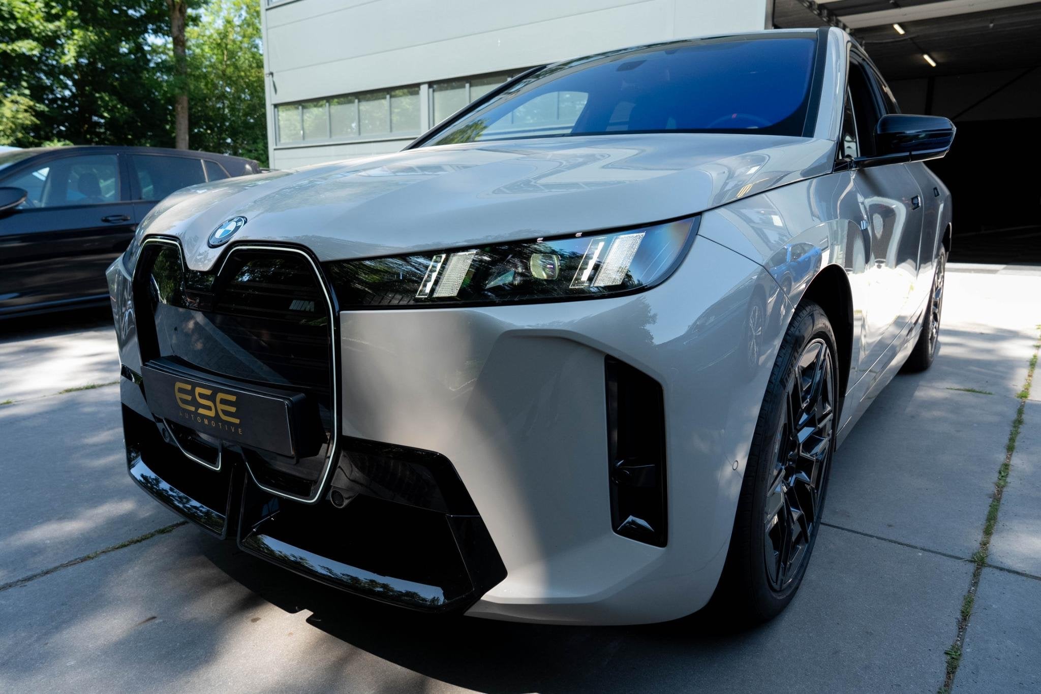 Foto 28 van BMW iX xDrive M70 112 kWh | Suite Amido | Snelwegassistent*