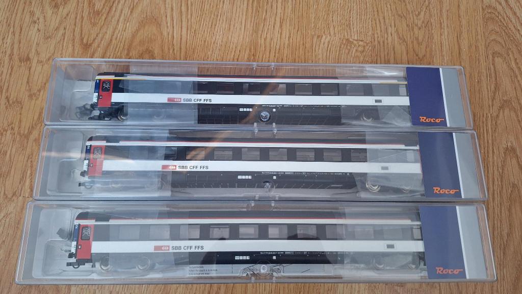 Roco SBB Eurocity rijtuigen 74634 & 74635 & 74636, Hobby en Vrije tijd, Modeltreinen | H0, Gelijkstroom, Wagon, Ophalen of Verzenden