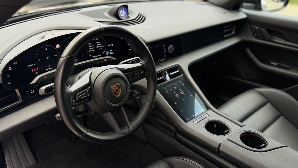 Foto 12 van Porsche Taycan Sport Turismo 4S overboost | Sportchrono | Le