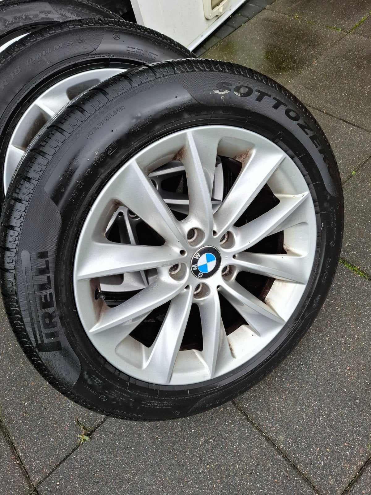 BMW 18 inch velgen met Pirelli Sottozero winterbanden, Ophalen, 18 inch, Banden en Velgen, Winterbanden
