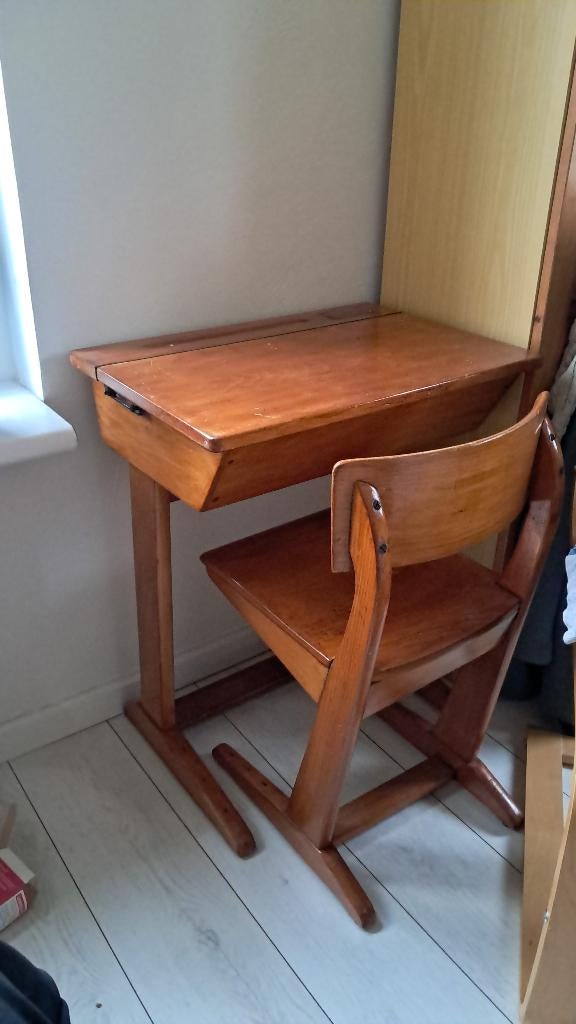 Kinderbureautje met stoel vintage, Ophalen, Gebruikt, Tafel(s) en Stoel(en)