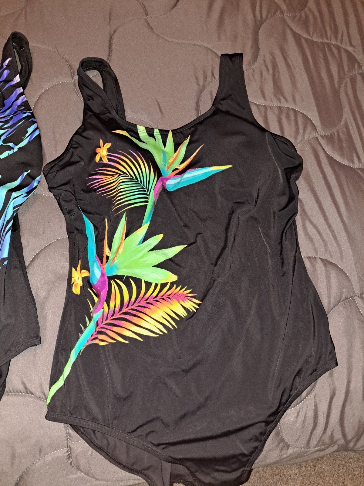 NIEUW DAMES BADPAK MAAT 46 MET VOORGEVORMDE CUPS., Kleding | Dames, Ophalen of Verzenden, Nieuw, Zwart, Badpak