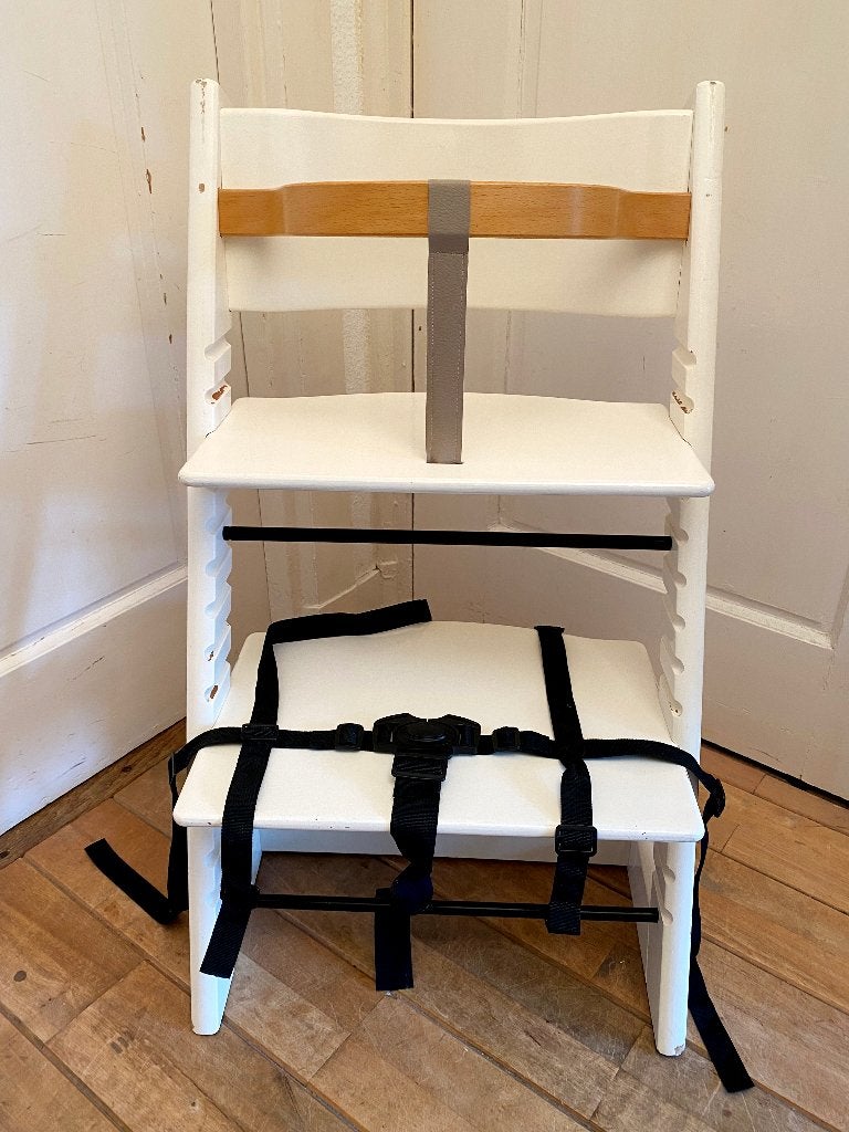 Stokke Tripp Trapp stoel met beugel en riemen, wit, Ophalen, Gebruikt, Meegroeistoel, Gordel(s)