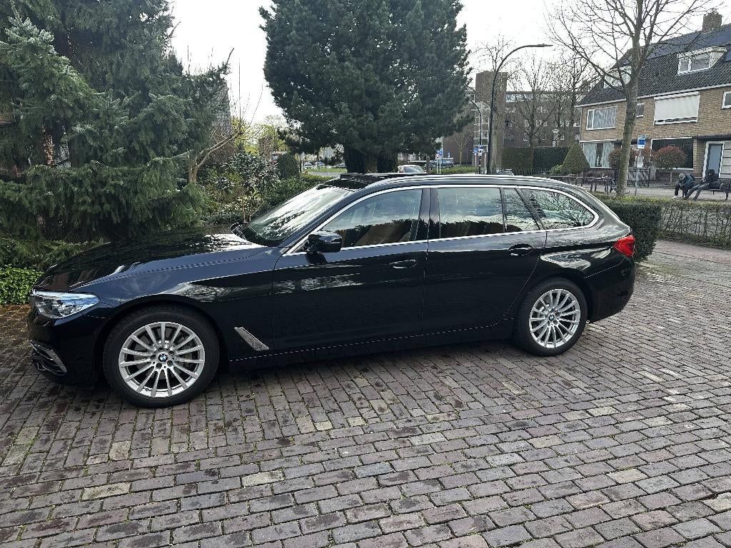 BMW 5-Serie 530i 252pk Xdrive Aut. 2018 Zwart, Auto's, BMW, 1998 cc, 2000 kg, Zwart, Leder