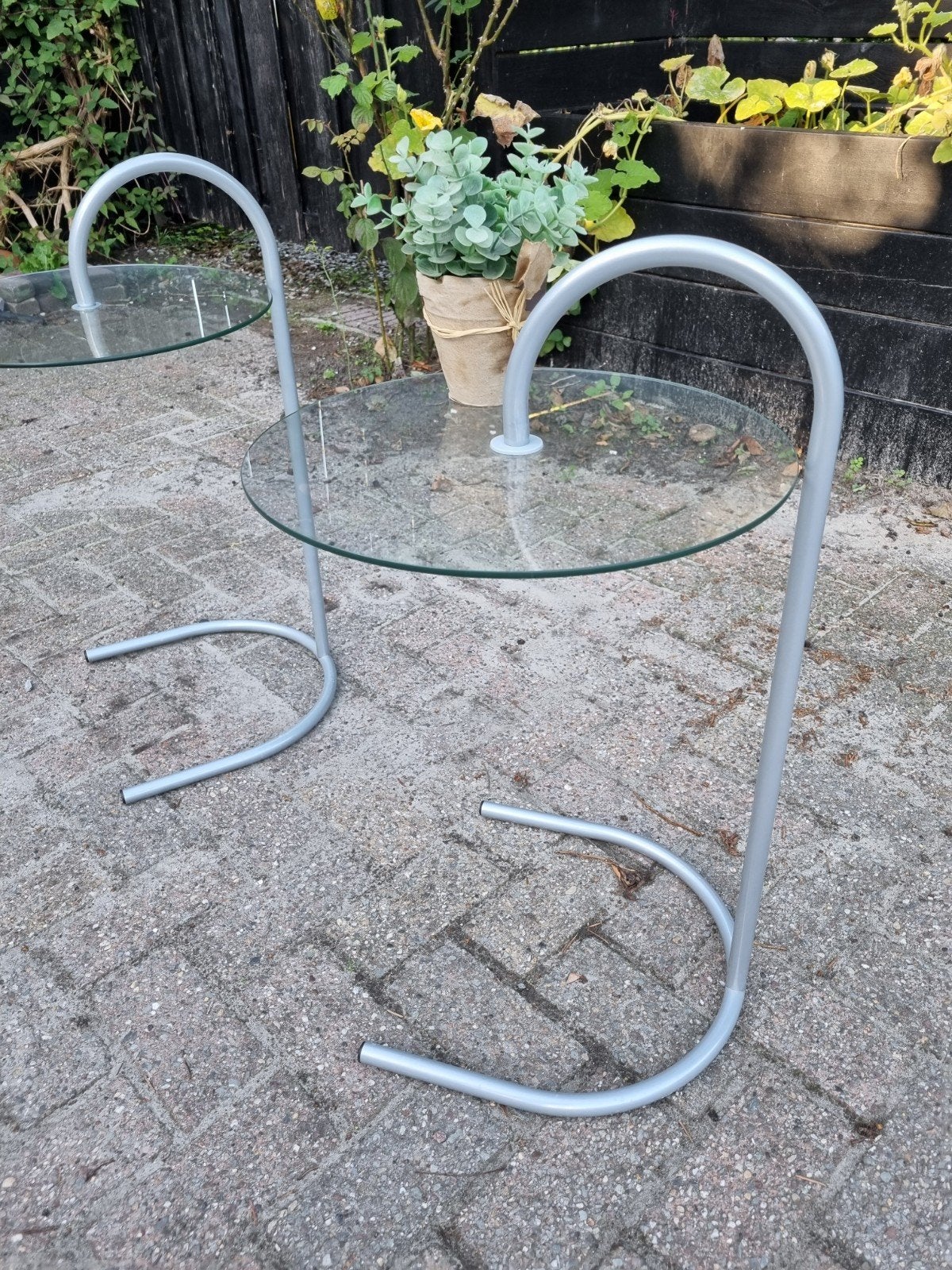 2 x vintage Ikea Ry bijzettafels, Huis en Inrichting, Minder dan 55 cm, Rond, Zo goed als nieuw, Ophalen