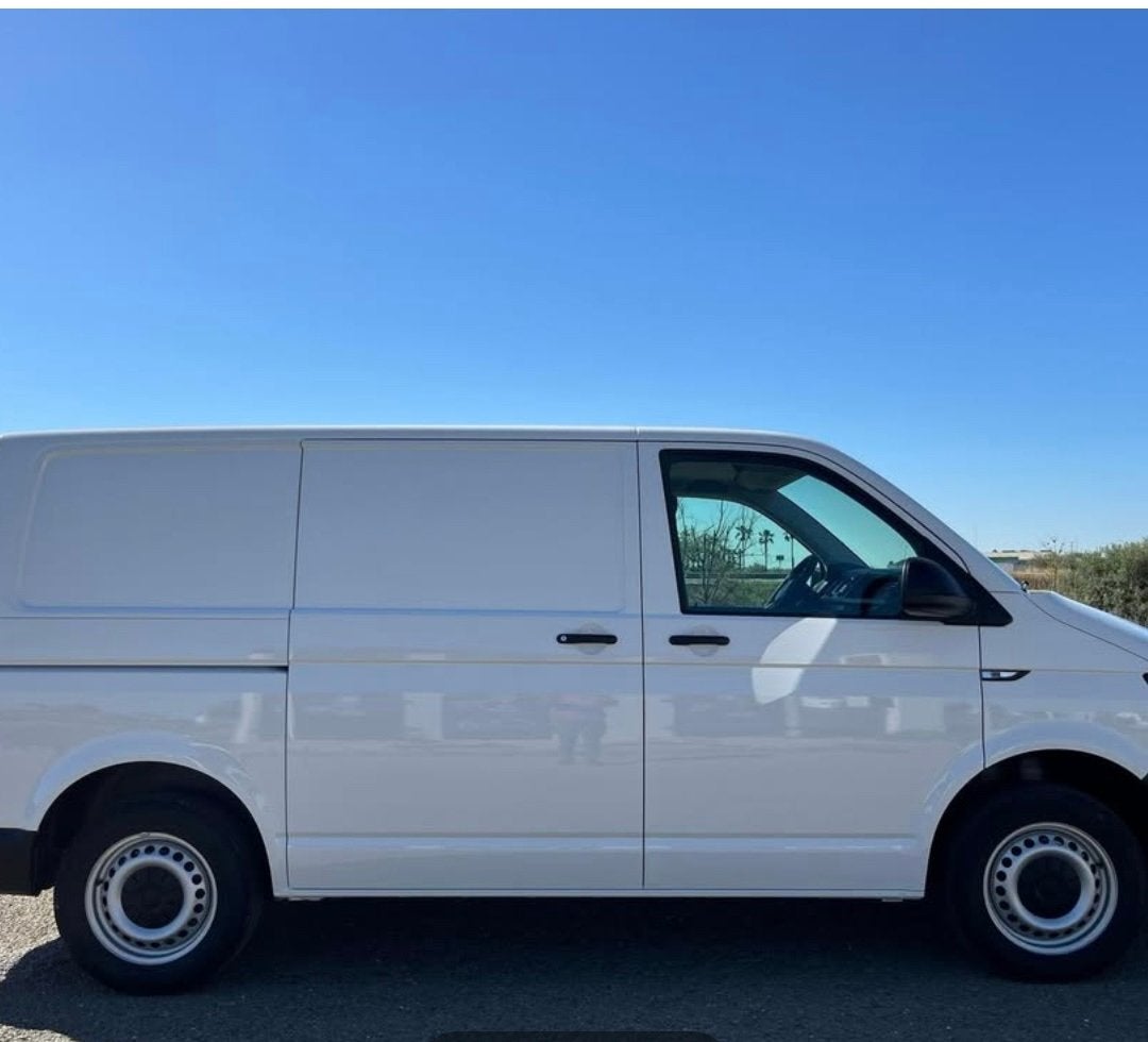 Volkswagen Transporter GB 2.0 TDI L1h1 bj 2021, Auto's, Zwart, Wit, Particulier, Te koop