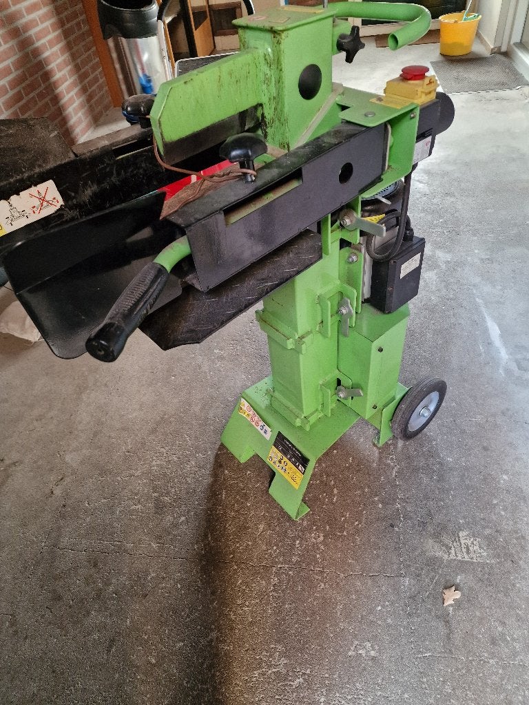 Te koop kloofmachine zgan weinig gebruikt         ,  6,5 ton, Ophalen, Staand, Onbekend, Zo goed als nieuw