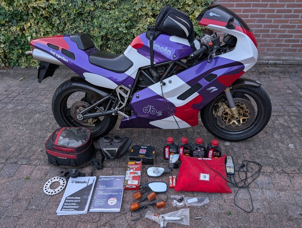 Bimota db2sr, Motoren, Motoren | Oldtimers, Super Sport, meer dan 35 kW, 2 cilinders, Motorrijbewijs A, Handgeschakeld, Gebruikt