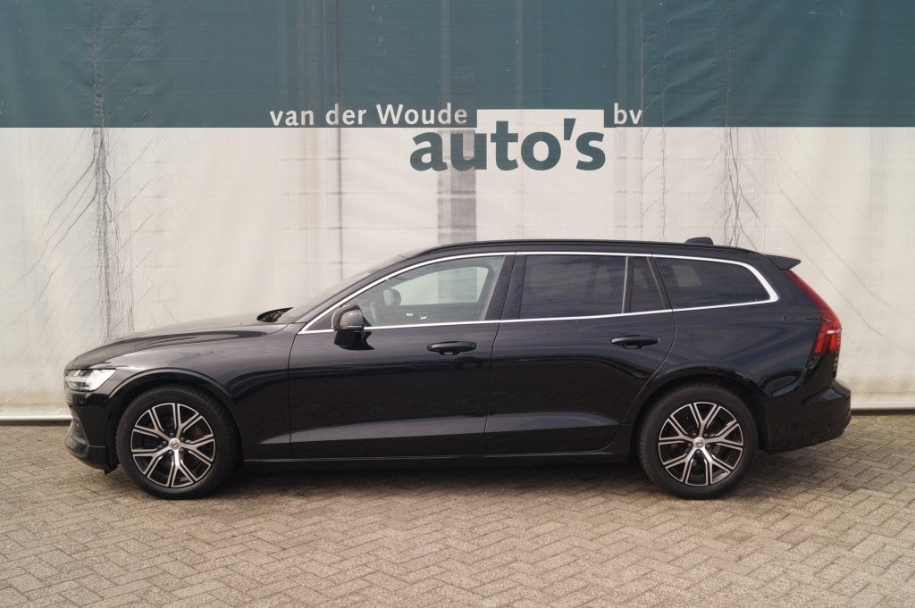 Volvo V60 2.0 B4 197pk Automaat Core -NAVI-ECC-LED-CAM-, Auto's, Dealer onderhouden, Stof, Euro 6, 4 cilinders