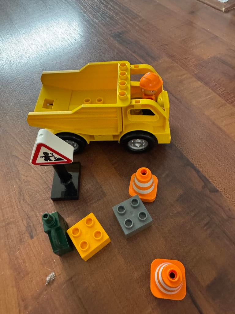 Duplo kiepwagen met accessoires, Kinderen en Baby's, Speelgoed | Duplo en Lego, Ophalen of Verzenden, Gebruikt, Complete set, Duplo
