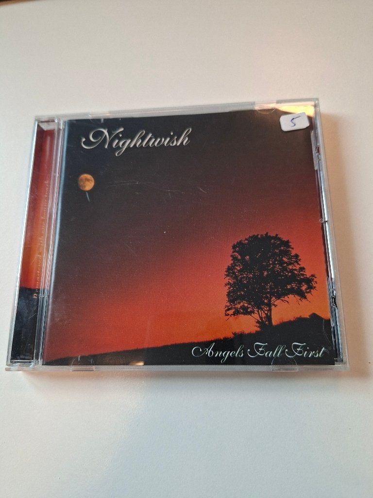 CD - NIGHTWISH - ANGELS FALL FIRST - 2002 TARJA, Cd's en Dvd's, Verzenden, Zo goed als nieuw