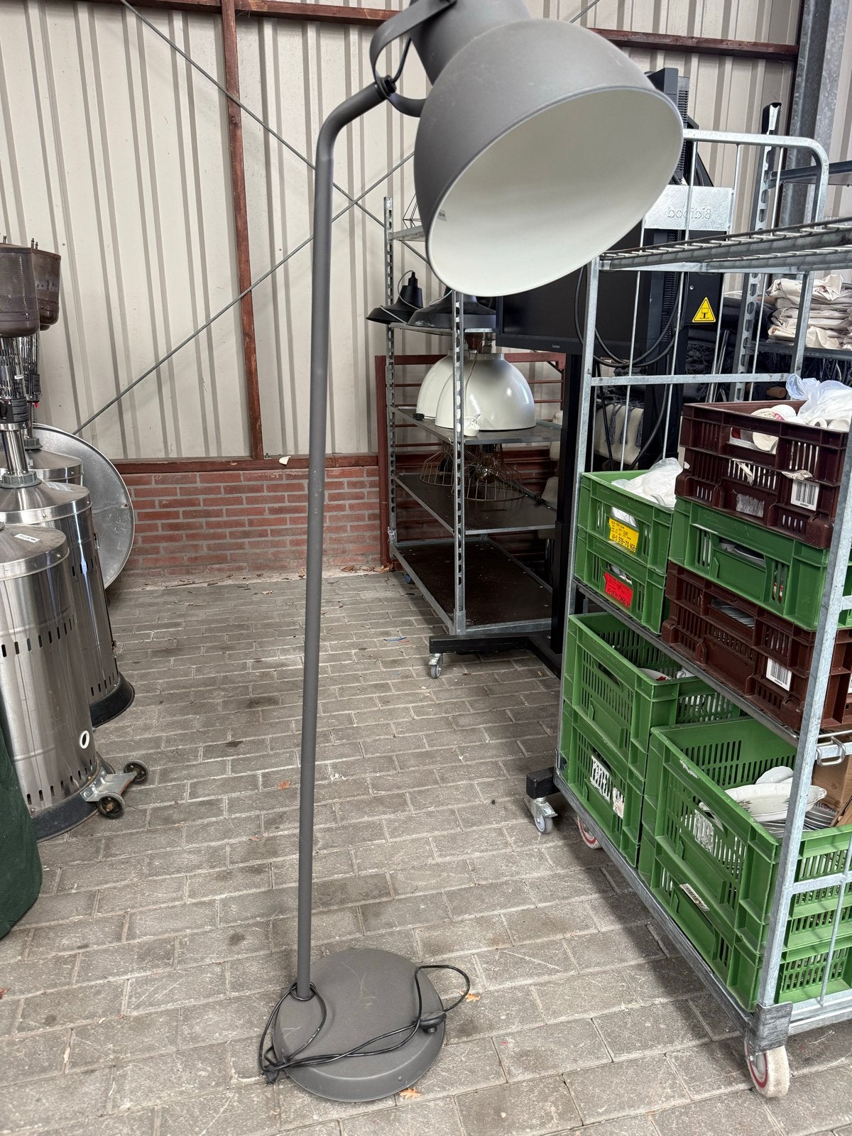 Grijze Staande Lamp - Modern Design, Huis en Inrichting, Ophalen, Gebruikt, Metaal, 150 tot 200 cm