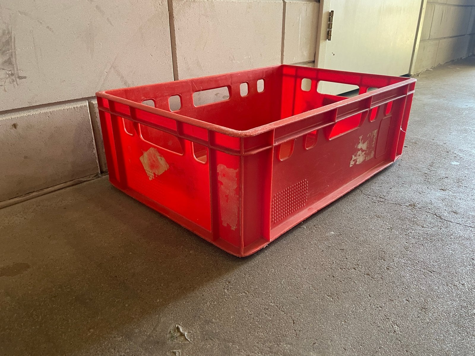 Rode krat 58x38x20 cm - Handig voor opslag, Ophalen, Gebruikt, 50 tot 75 cm, Minder dan 35 cm