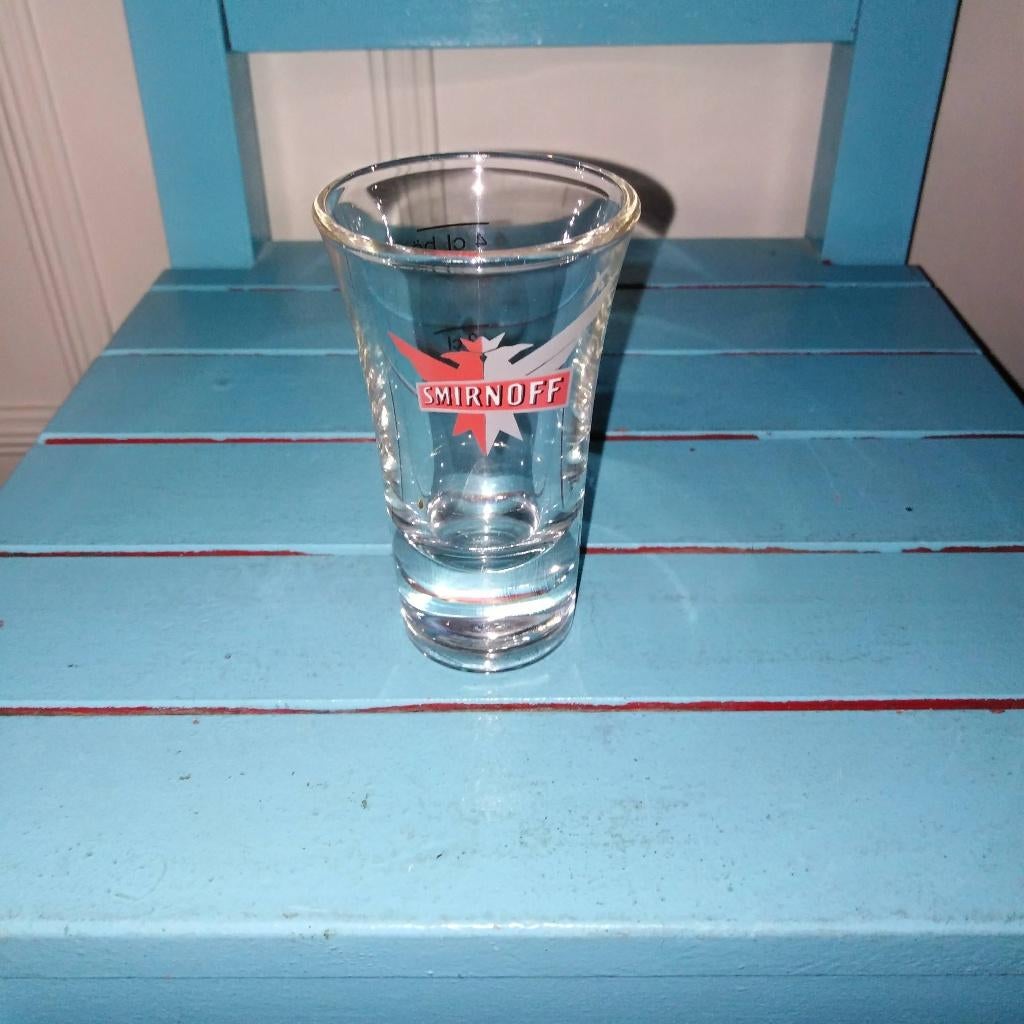 4 Vodka/wodka shotglaasjes: Smirnoff, Fireman, Starotorunska, Verzamelen, Ophalen, Zo goed als nieuw, Borrel- of Shotglas