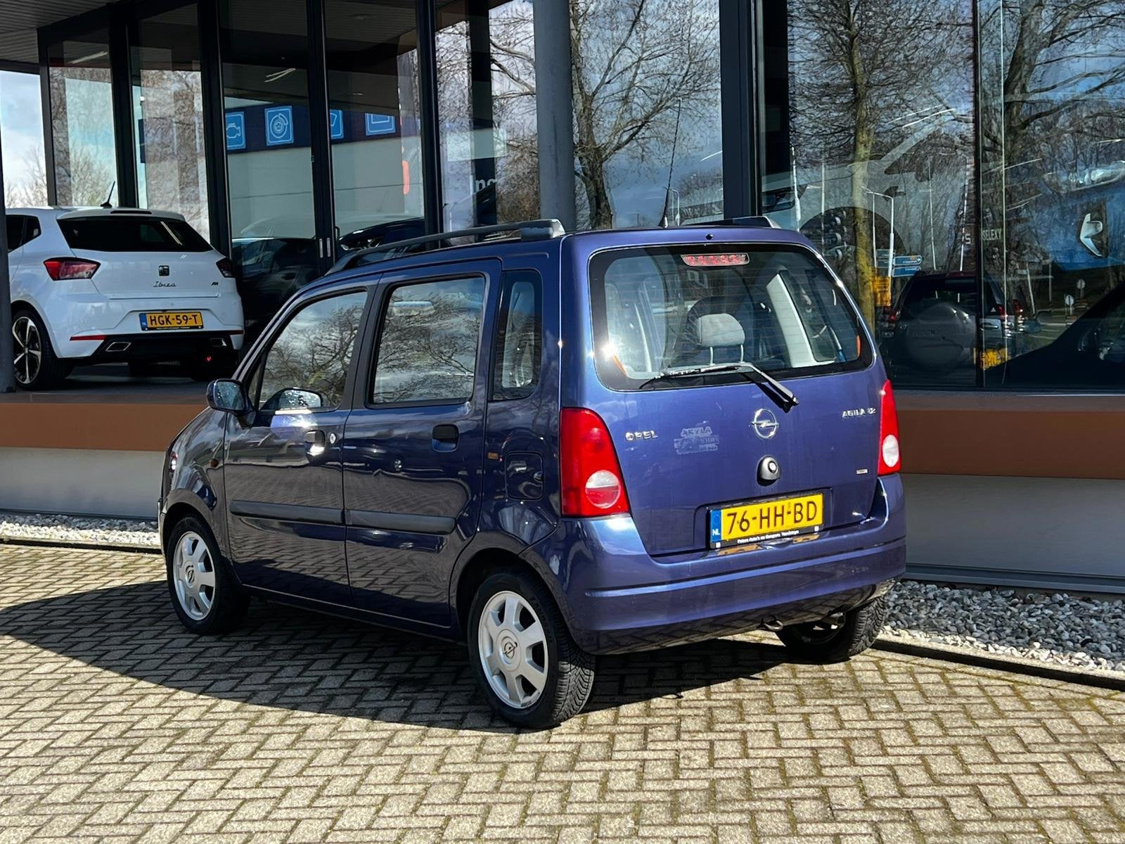 Opel Agila 1.2-16V Elegance, Voorwielaandrijving, Gebruikt, 31 €/maand, Blauw