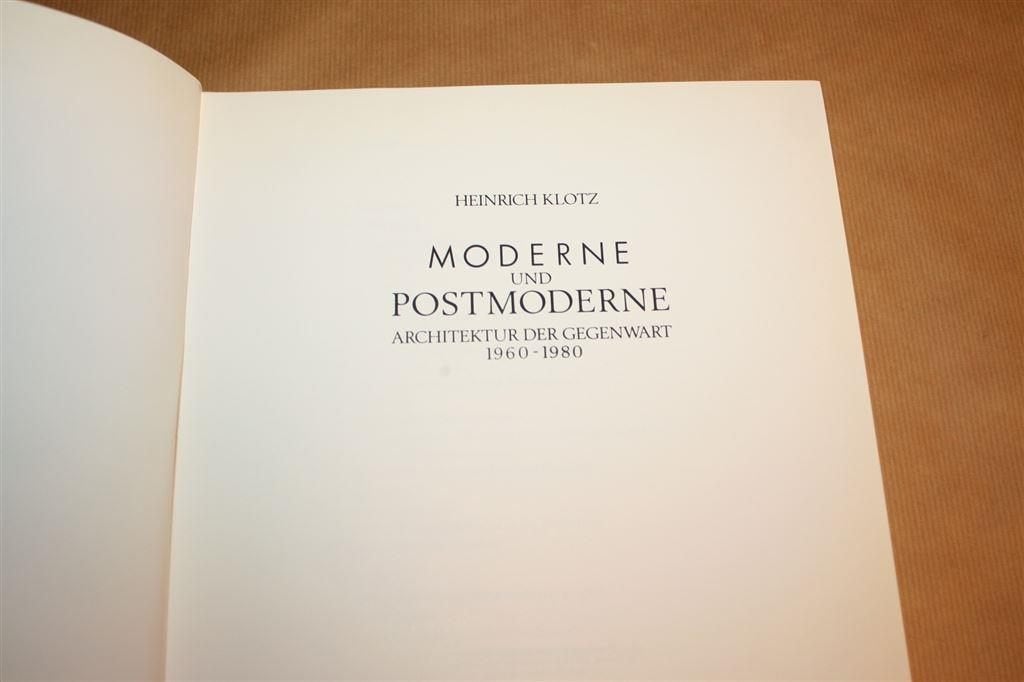 Documenta 6 - 3 delen compleet in cassette, Boeken, Ophalen of Verzenden, Gelezen