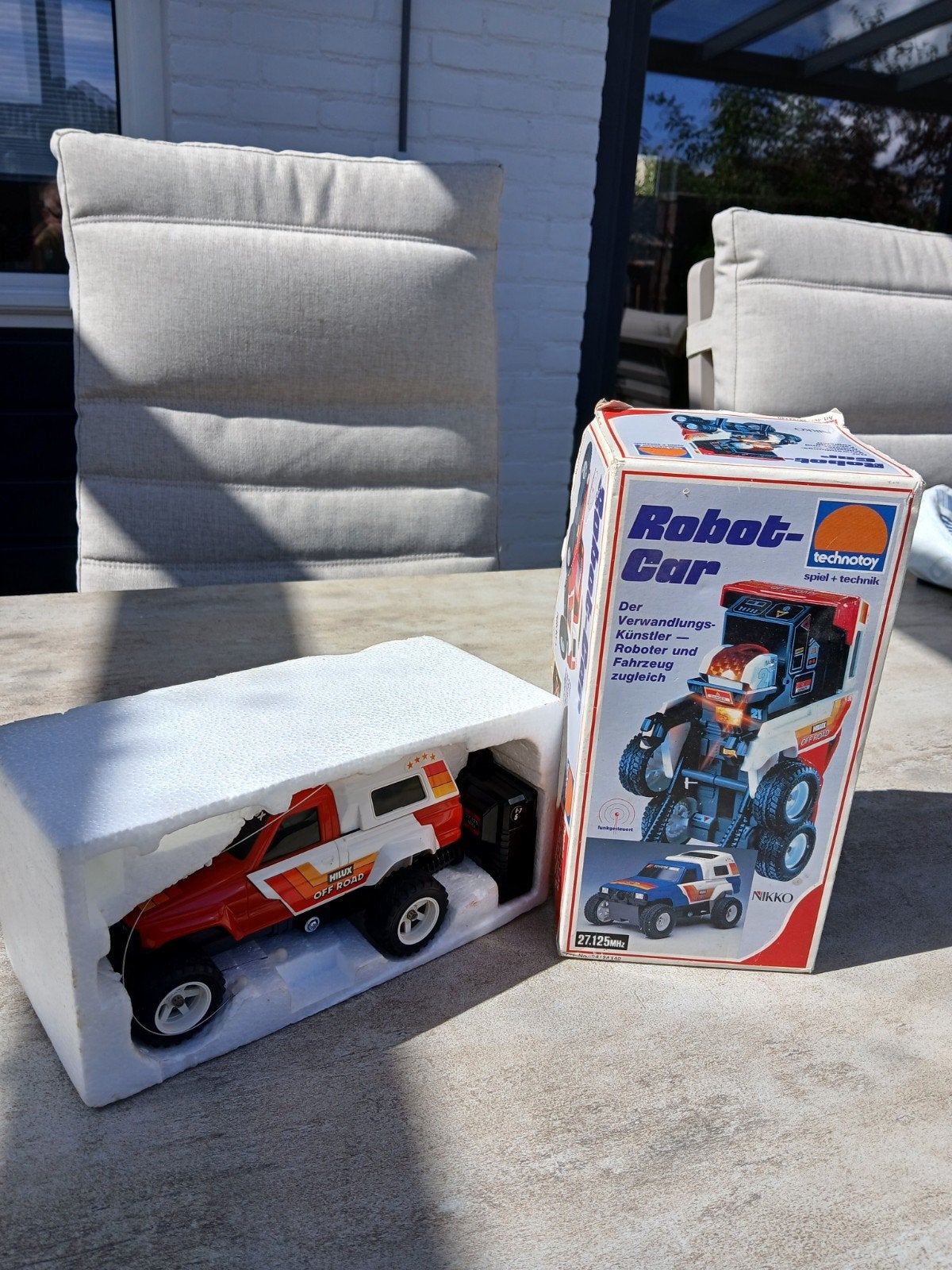 Nikko Robot Car uit 1984 - Nieuwstaat, Hobby en Vrije tijd, Modelbouw | Radiografisch | Auto's, Elektro, Auto offroad, Ophalen of Verzenden