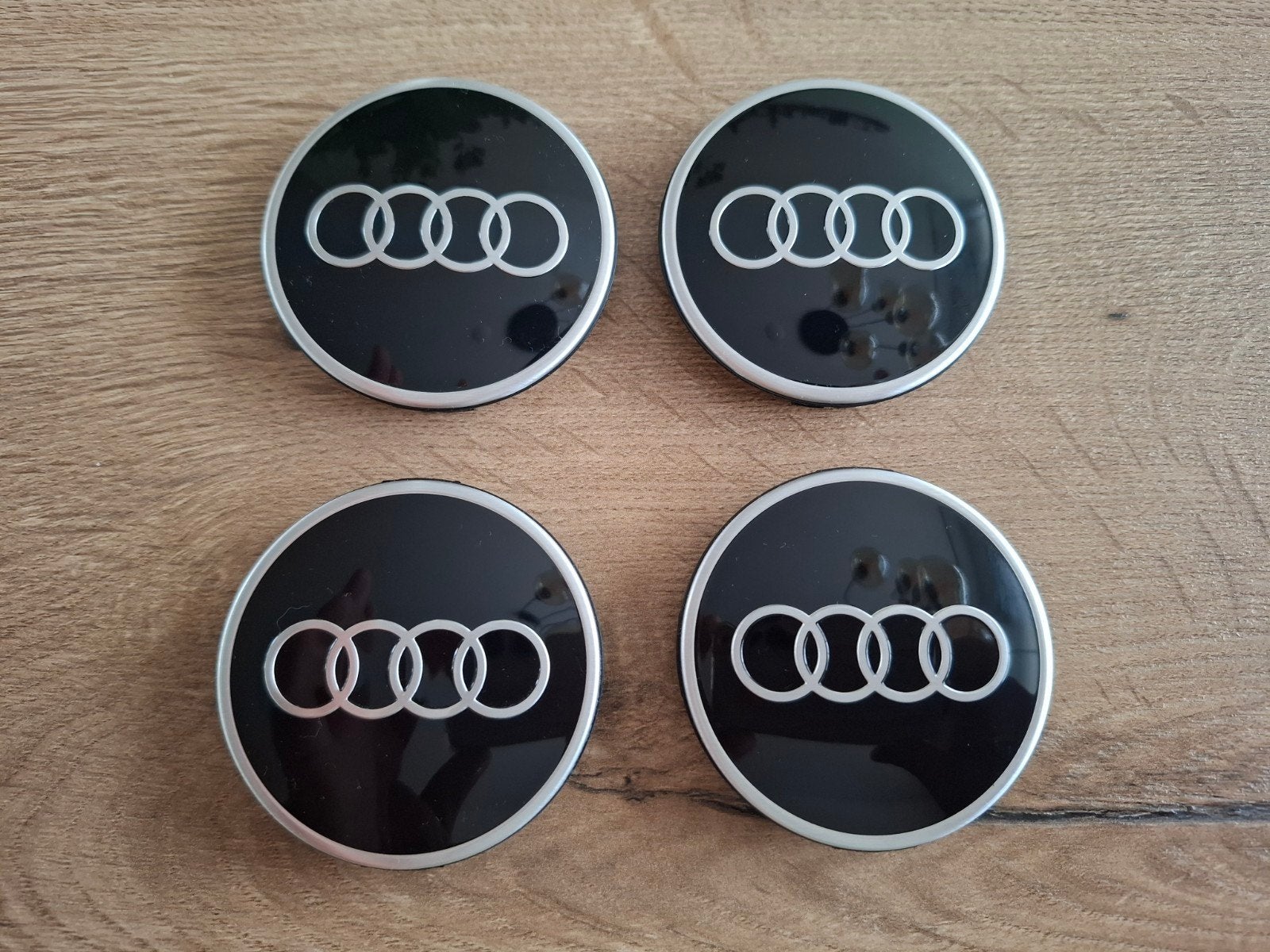 Audi originele naafdoppen set hoogglans zwart Nieuw!, Ophalen of Verzenden, Nieuw, Audi