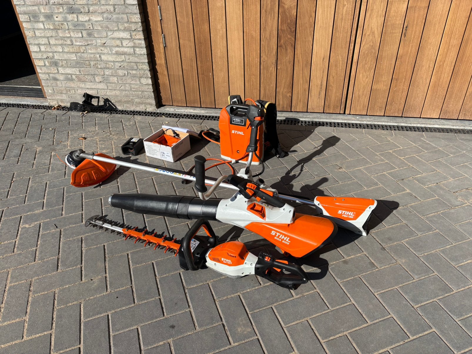 Complete Stihl ACCU AR 3000L HOVENIERS SET met garantie, Tuin en Terras, Hand-tuingereedschap, Ophalen, Zo goed als nieuw