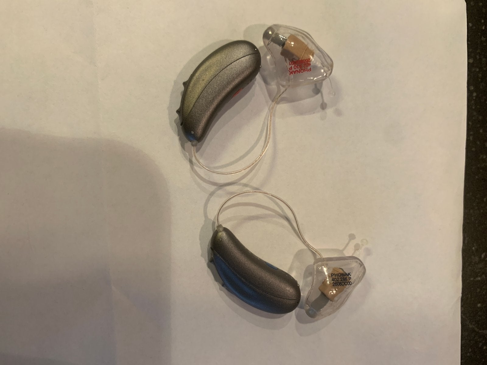 AudioNova V5-RT P Hoortoestellen met oplader en accessoires, Ophalen of Verzenden, Zo goed als nieuw, Overige typen