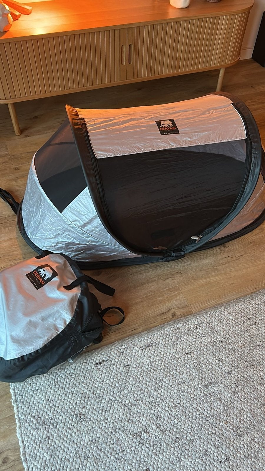 Deryan Peuter Luxe Reisbedje - Zilver/Zwart, Kinderen en Baby's, Ophalen, Zo goed als nieuw, Reisbedje