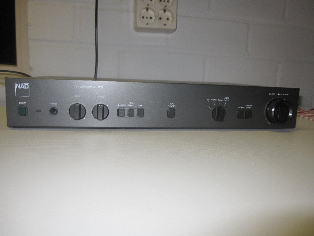 NAD 1130 voorversterker, Ophalen, Gebruikt, 120 watt of meer, Overige merken